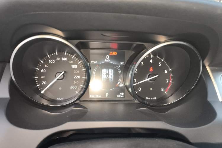 Used Land Rover Range Rover Evoque 2018 240 PS SE Smart Brilliance Edition
