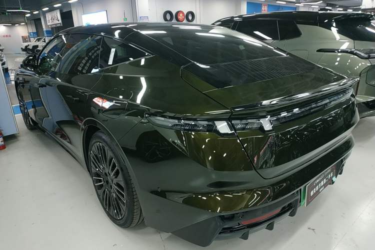 Used Lynk & Co Lynk & Co 10 EM-P 