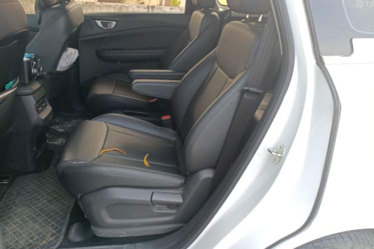 Used Wuling Jiachen 2022 1.5L Manual Light Comfort Edition