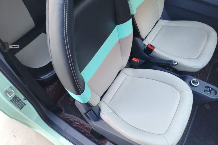 Used Wuling Hongguang MINIEV 2021 Macaron Fashion Model Lithium Iron Phosphate
