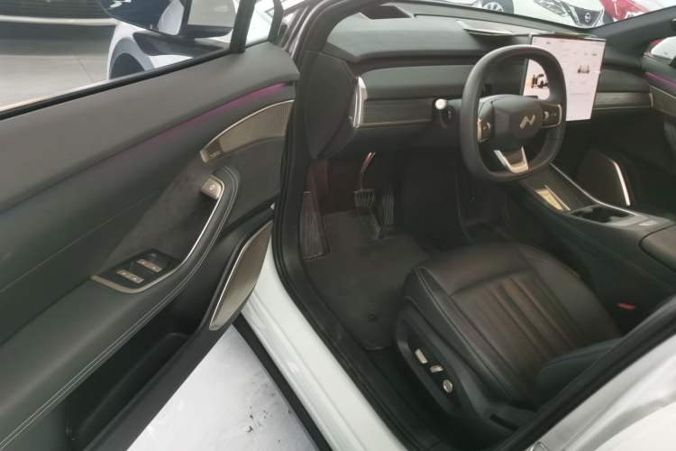 Used ONVO L60 2024 60 kWh Rear-Drive Version
