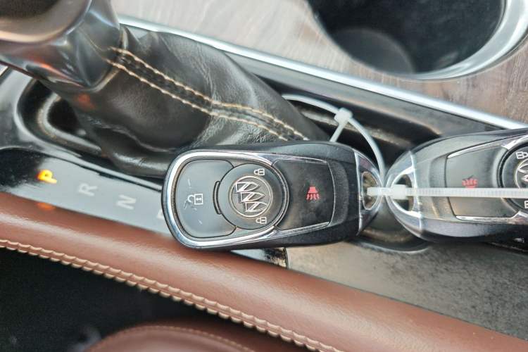 Used Buick Envision 2016 20T Two-Wheel-Drive Elite Model
