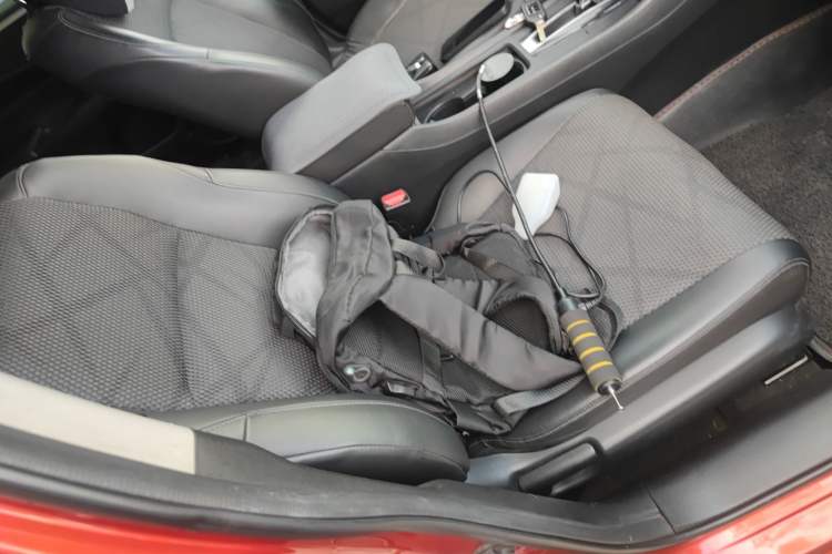 Used Honda Jade 2013 1.8L automatic Comfort version 5 seats
