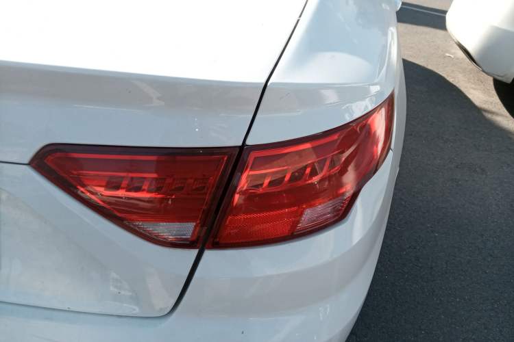 Used Geely Auto Emgrand GL 2017 1.8L DCT Elite Model
