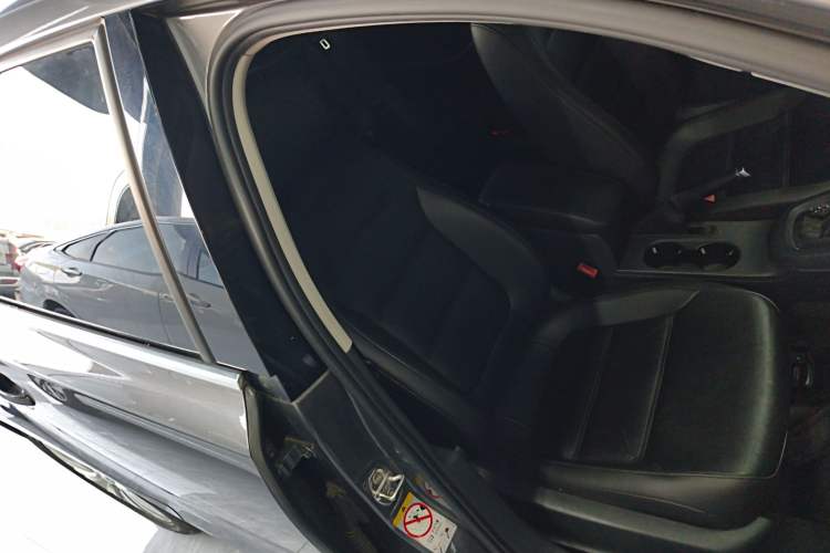 Used Volkswagen Sagitar 2014 1.6L Automatic Comfort Model
