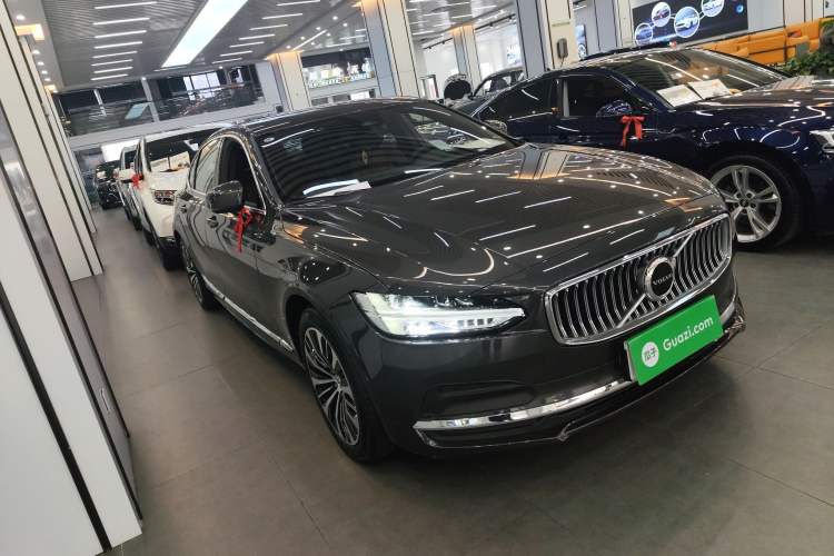 Used Volvo S90 2024 B5 Zhiyi Luxury Edition
