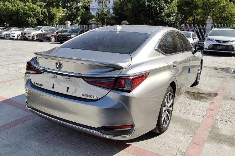 Used Lexus ES 2018 200 Luxury Edition China V Standard
