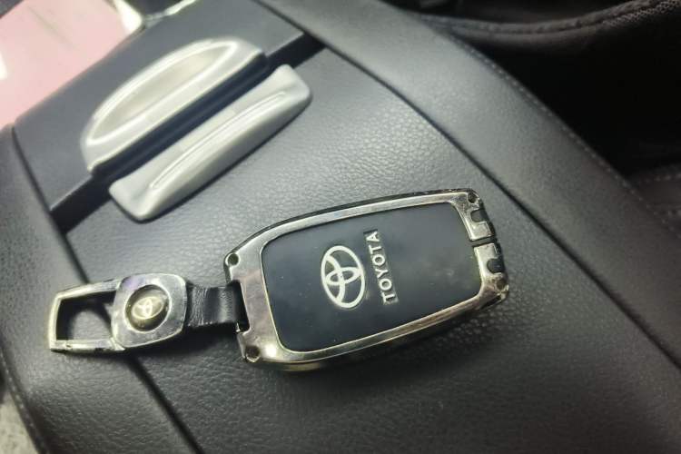 Used Toyota Highlander 2017 2.0T Four-Wheel Drive Luxury Edition 7 Seats