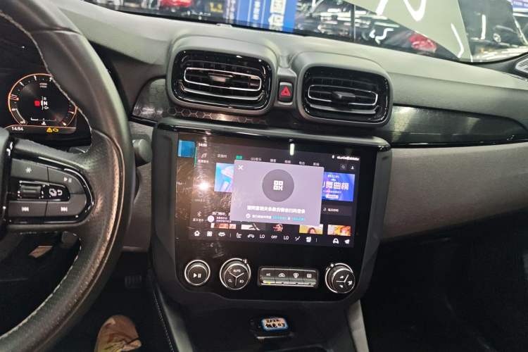 Used Lynk & Co 03 2022 2.0TD DCT JingPro
