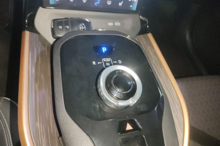 Used Toyota bZ3 2023 616 km Long-Range Premium
