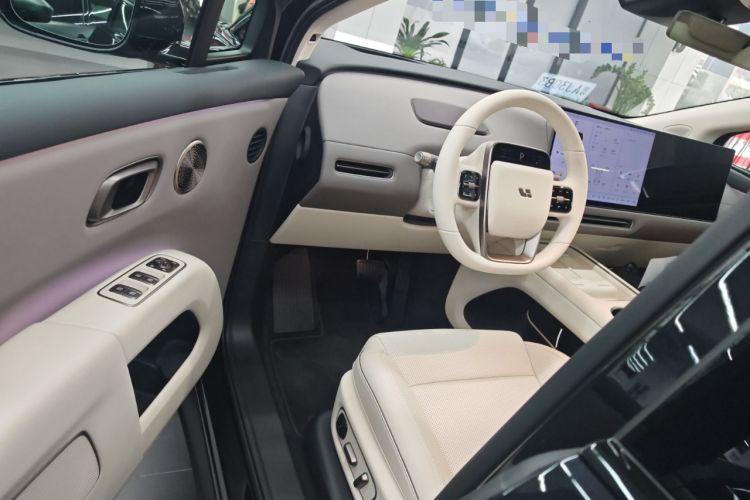 Used Li Auto Li Auto i8 2025 Standard Edition
