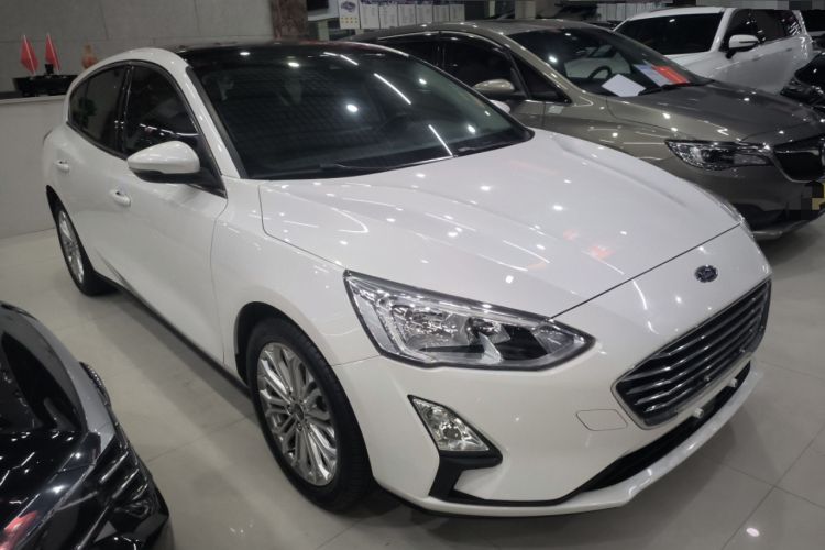 Used Ford Focus 2019 Hatchback EcoBoost 180 Automatic Titanium Edition