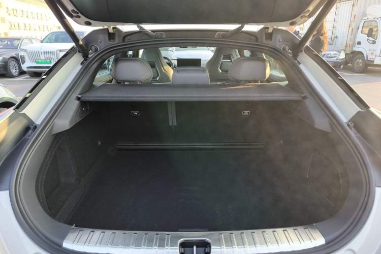 Used Zeekr 001 2025 WE Edition 100 kWh Rear-Wheel Drive