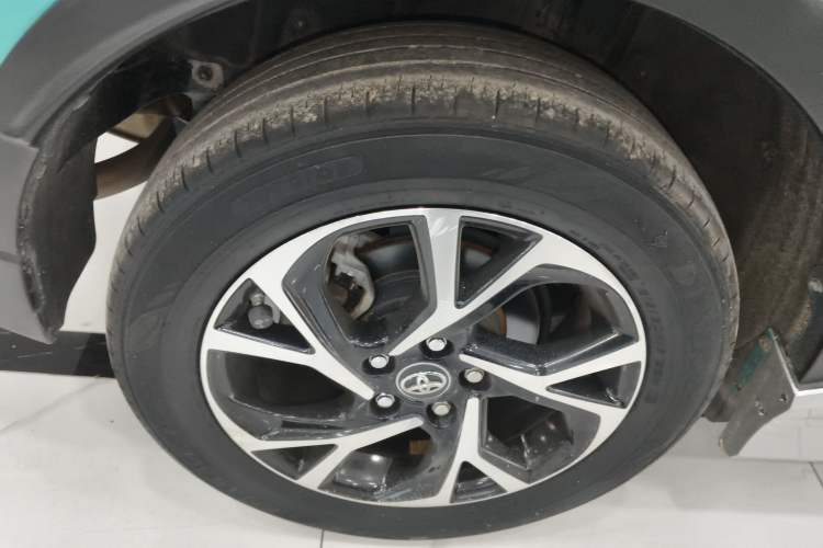 Used Toyota C-HR 2018 2.0L Leading Edition China V-standard