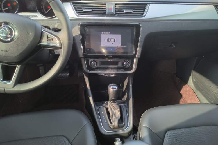 Used Skoda Rapid 2020 1.5L Automatic Comfort Edition
