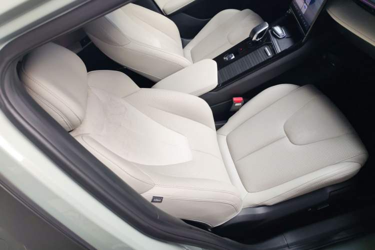 Used Geely Auto Emgrand X7 Sport 2023 Boyue COOL 1.5TD ZhiZun Edition