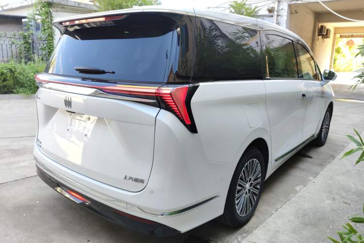 Used Buick GL8 New Energy 2024 Lu Zun Luxury Edition 6-Seater
