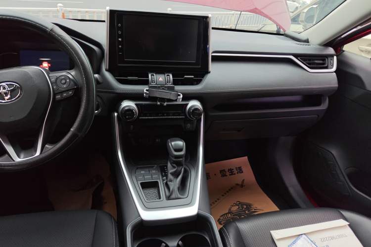 Used Toyota RAV4 2020 2.0L CVT Two-Wheel Drive Fashion Edition
