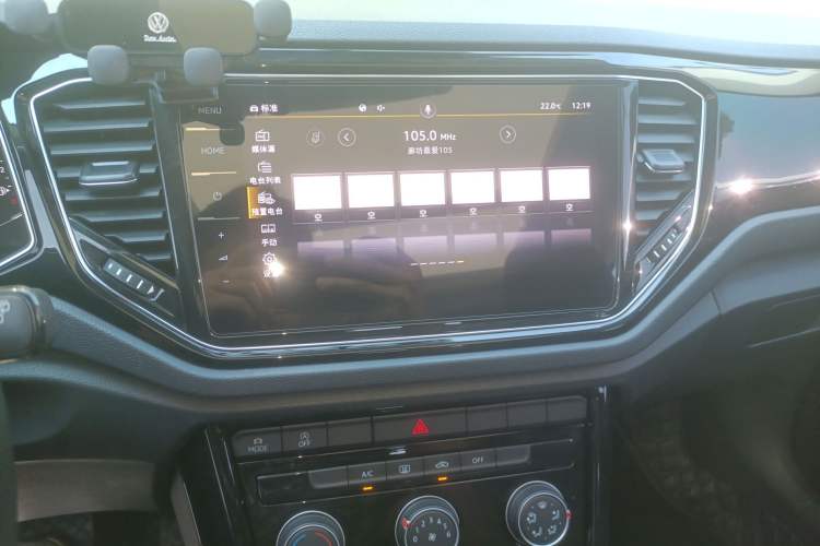 Used Volkswagen T-ROC 2021 280TSI DSG Two-Wheel Drive Comfort Connect Edition