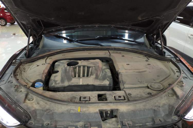 Used Wey VV7 2017 2.0T Ultra-Luxury Version
