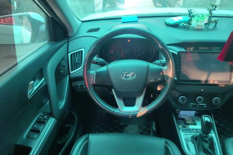 Used Hyundai ix25 2015 1.6L Automatic Two-Wheel Drive Smart GLS Trim