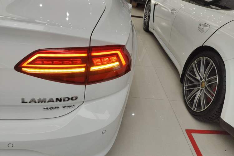 Used Volkswagen Lamando 2021 Revised Version 280TSI DSG Comfort Edition
