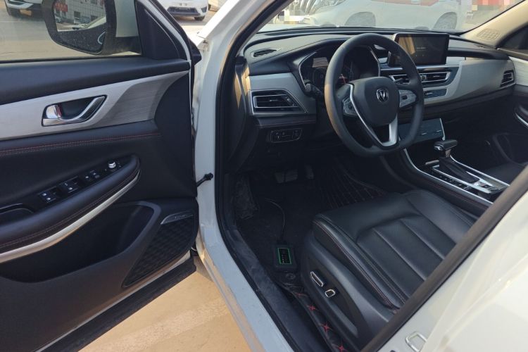 Used Changan CS75 2020 280T DCT Luxury Version China VI Standard
