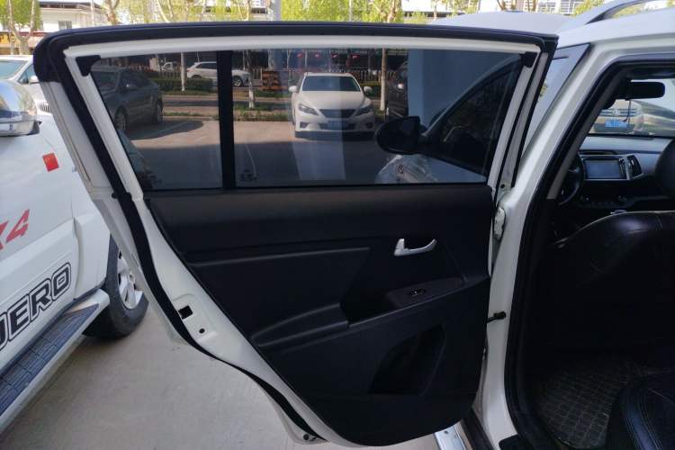 Used Kia Sportage R 2016 2.0L Automatic Two-Wheel Drive GL
