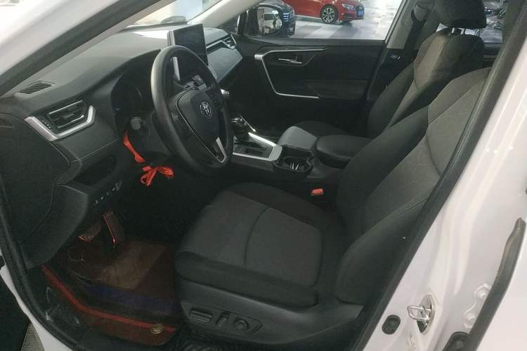 Used Toyota RAV4 2022 2.0L CVT Two-Wheel Drive Fashion Edition
