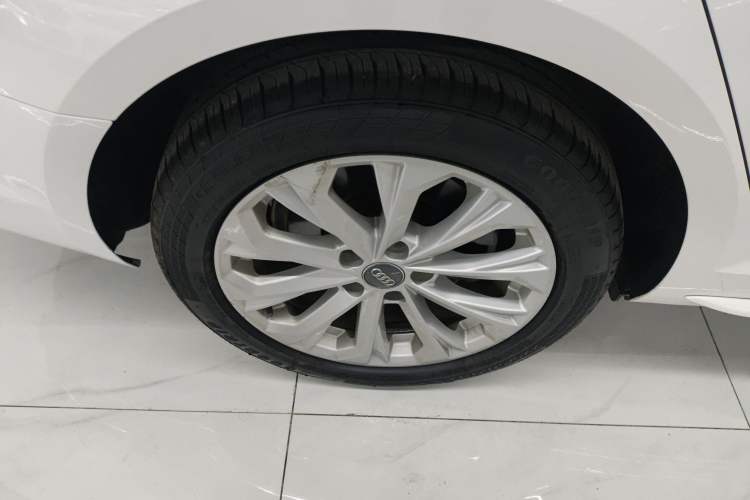 Used Audi A4L 2017 40 TFSI Ambition Edition