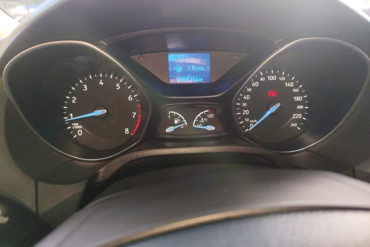 Used Ford Focus 2015 Hatchback 1.6L Automatic Fashion Edition