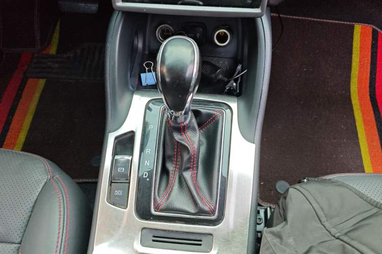 Used Changan CS75 2016 1.8T Automatic Elite Model China V Standard
