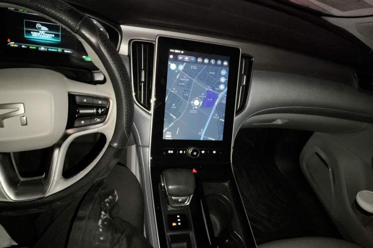 Used  ER6 2021 New Dynamic Edition 620km Smart Drive Version
