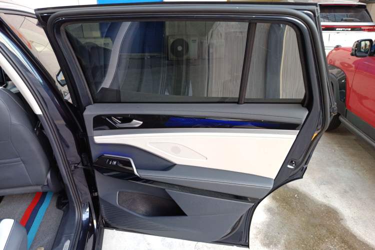 Used Volkswagen ID.6 CROZZ 2021 Long-Range PRO Edition
