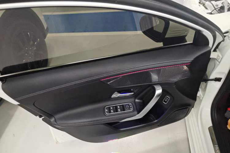 Used Mercedes-Benz A-Class 2022 Second Facelift A 200 L Sport Sedan Fashion Version
