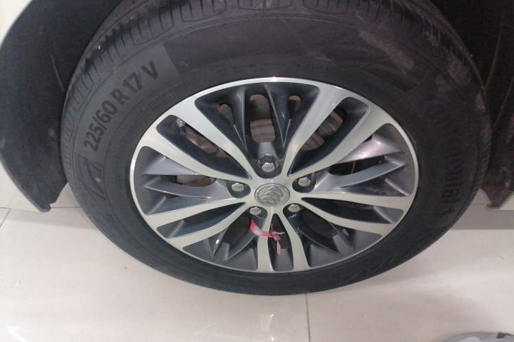 Used Buick GL8 2017 ES 28T Luxury Model China V Standard
