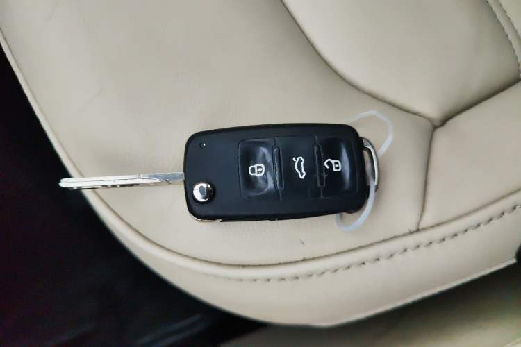 Used Volkswagen Passat 2015 1.8TSI DSG Prestige Edition
