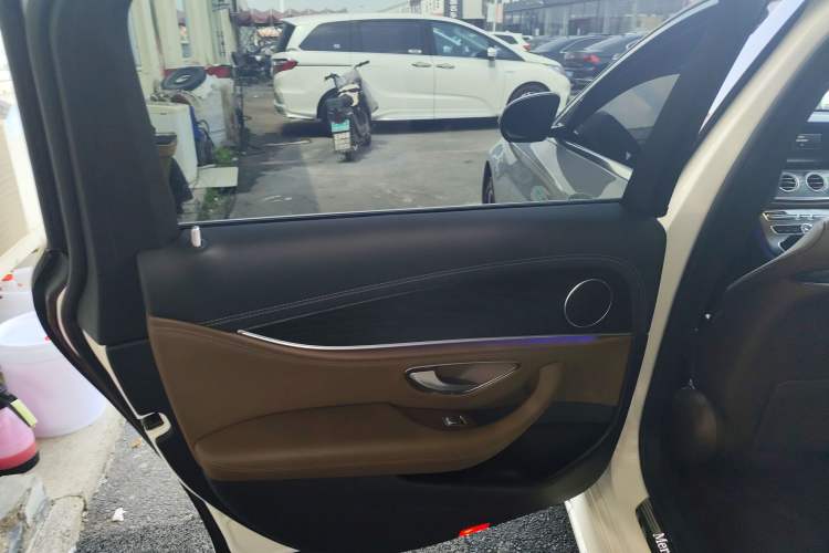 Used Mercedes-Benz E-Class 2018 Facelift E 200 L Sport Edition
