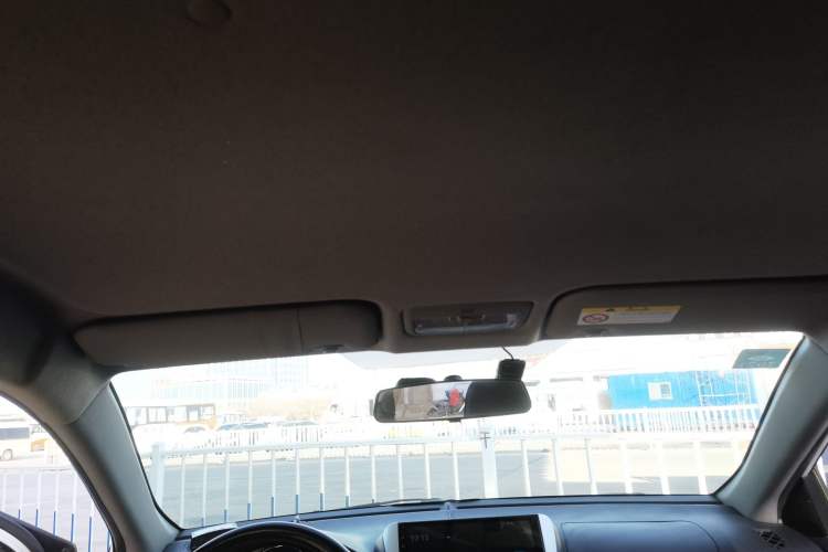 Used Toyota YARiS L 2019 1.5E CVT Dynamic Edition China VI compliant
