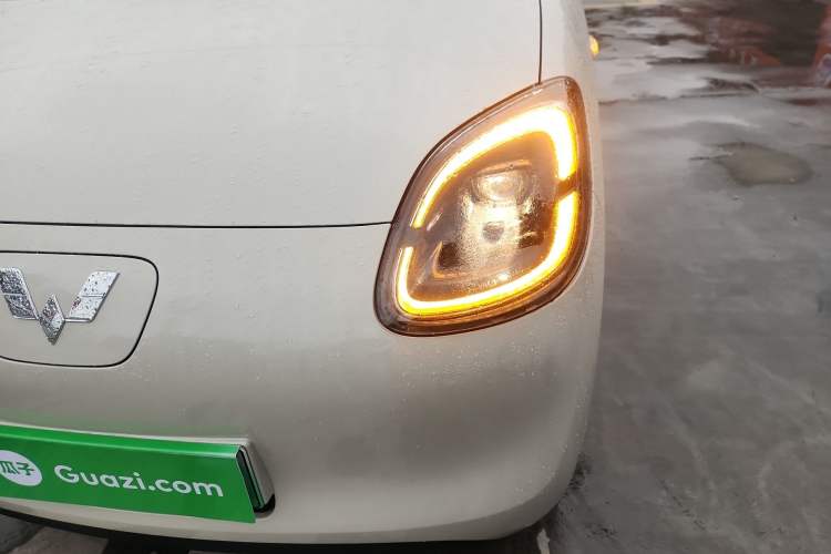 Used Wuling Hongguang MINIEV 2025 Four-Door Version Advanced Edition
