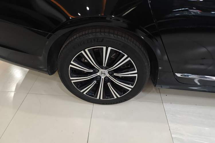 Used Volvo S90 2022 B5 Zhiyi Luxury Edition
