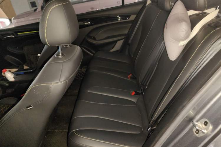 Used Roewe i5 2021 1.5L Manual Comfort Edition
