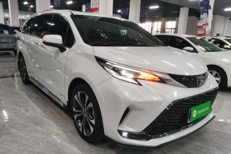 Used Toyota Granvia 2024 2.5L Hybrid Prestige PLUS Edition
