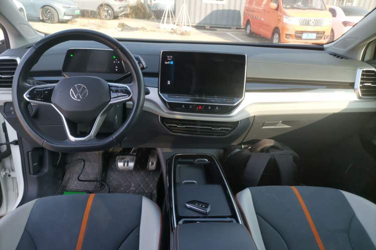 Used Volkswagen ID.6 CROZZ 2022 Long-Range PRO Edition