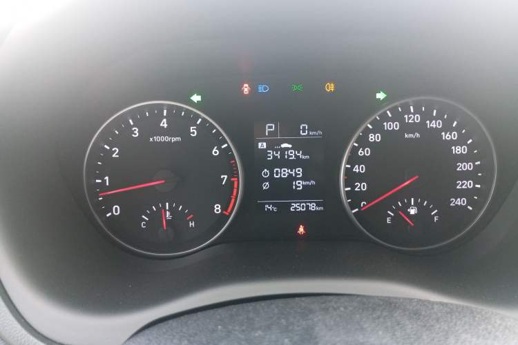 Used Hyundai Celesta 2020 1.6L Automatic GL Enjoyable Edition