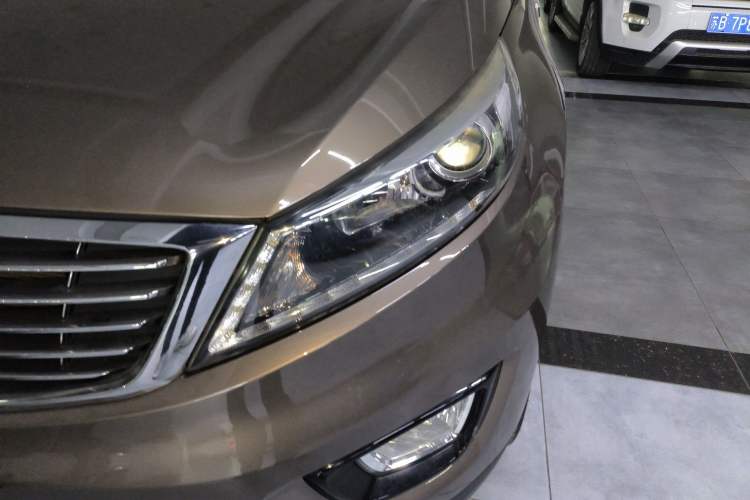 Used Kia Sportage R 2015 2.0L Automatic Two-Wheel Drive DLX Model