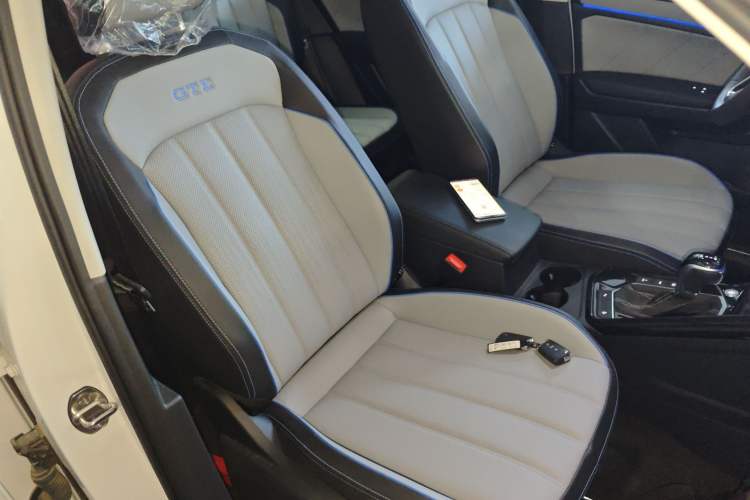 Used Volkswagen Tayron GTE Plug-in Hybrid 2023 280TSI Luxury Plus Advanced Edition
