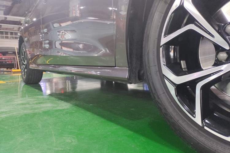 Used MG 5 2021 180 DVVT Manual Youth Luxury Edition
