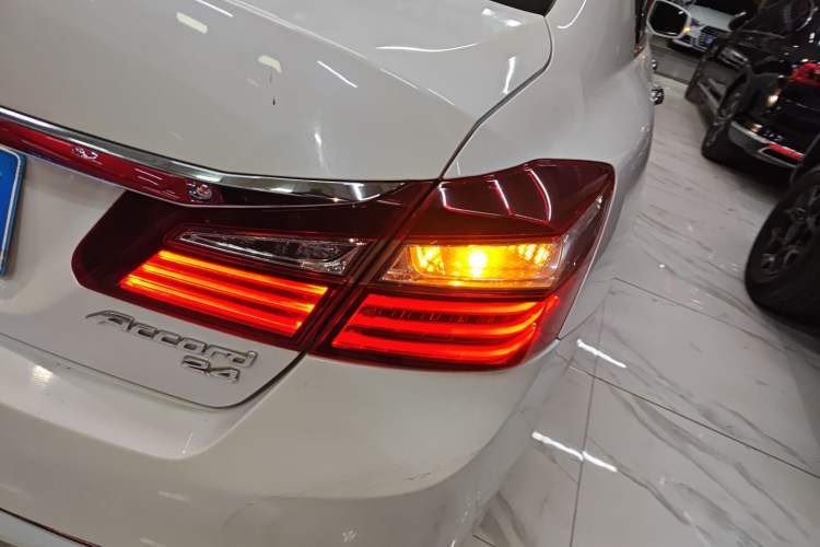 Used Honda Accord 2016 2.4L Comfort Edition
