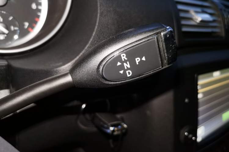 Used Mercedes-Benz R-Class 2017 R 320 4MATIC Business Edition Prestige Model